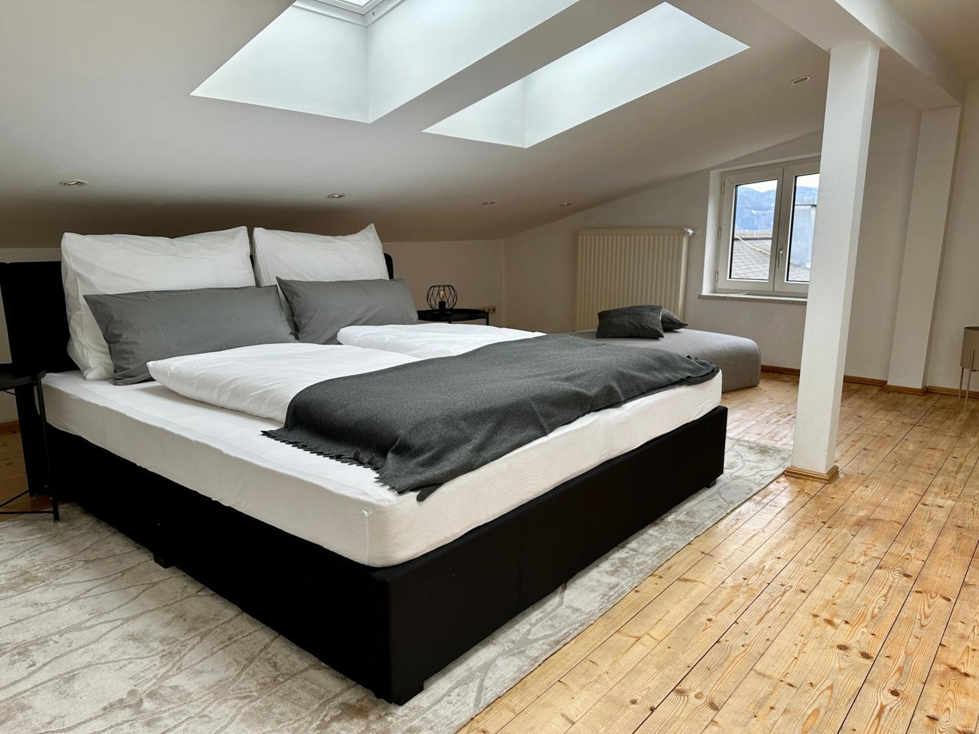 17Er Apartment Mit Sauna Und Privater Garage Mondsee Buitenkant foto